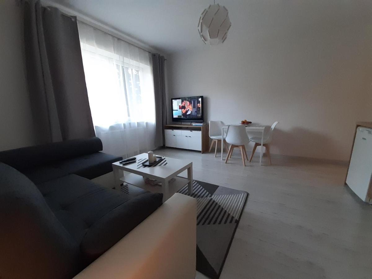 Apartamenty Lewa วูดช์ ภายนอก รูปภาพ